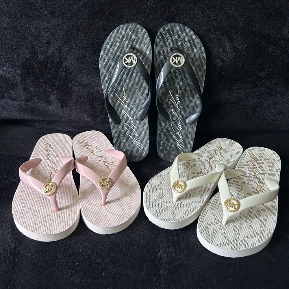 Michael Kors Women's Logo Flip Flops in Pink, Black, Cream Bundle